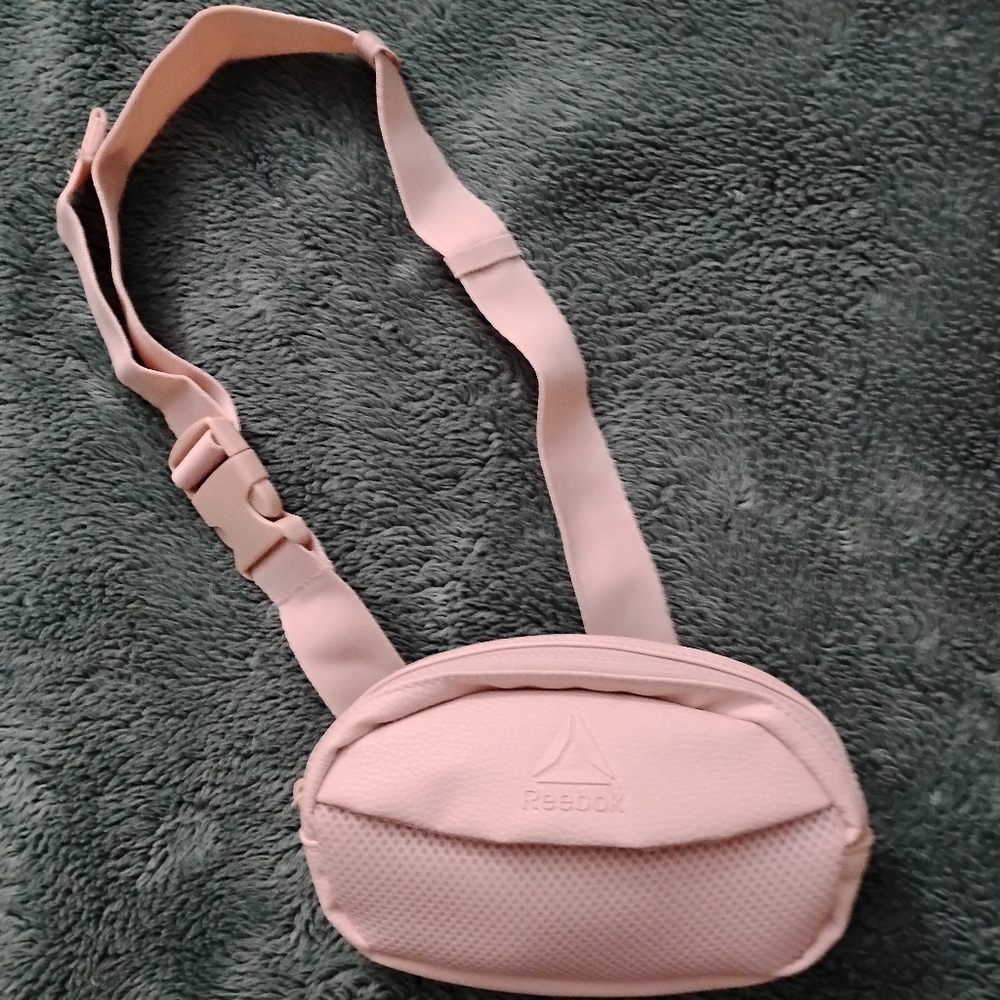 Reebok Belt Bag Crossbody Bag Women's